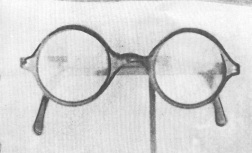 loeb-eyeglasses