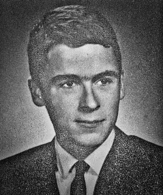 Yearbook-Senior-Portrait